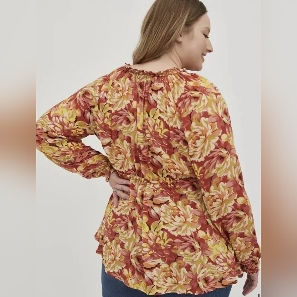 TORRID Floral Peasant Top - Picture 2 of 5